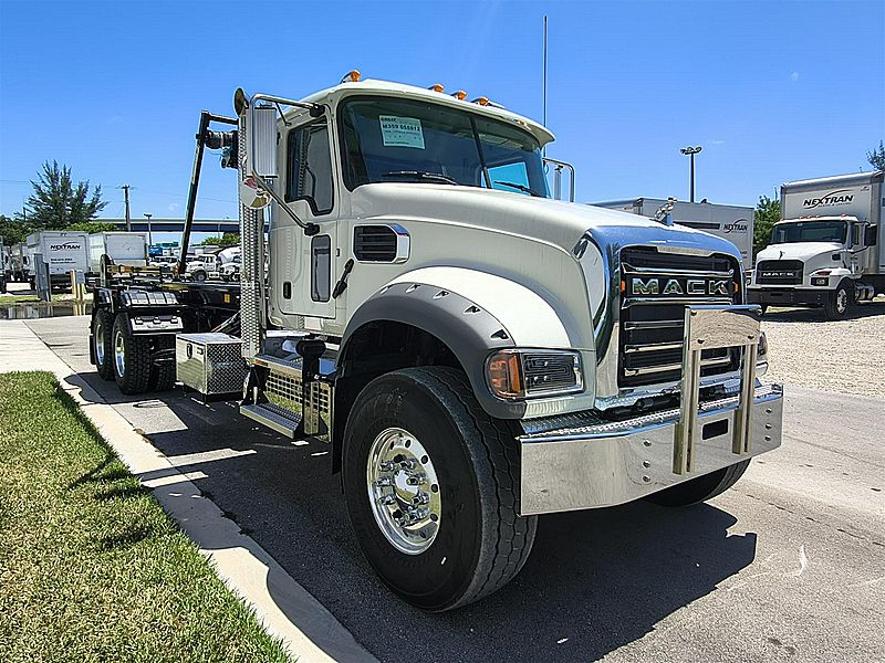 2026 Mack GR64F