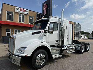 2026 Kenworth T880 - Sleeper Truck