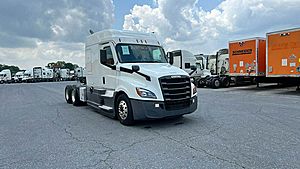 2021 Freightliner Cascadia 126