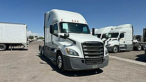 2019 Freightliner Cascadia 126 - Sleeper Truck