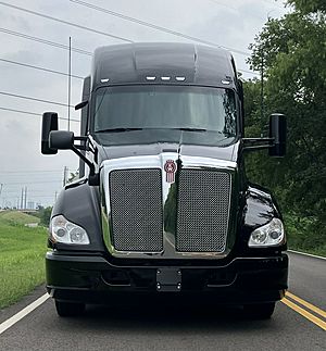 2022 Kenworth T680 - Sleeper Truck