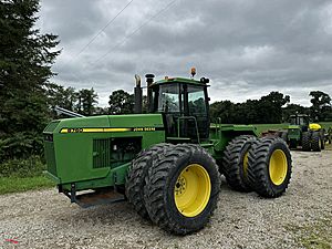 John Deere 8760 - Tractor