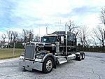 2023 Kenworth W900