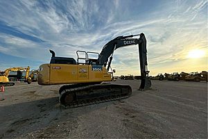 2019 John Deere 350GL - Excavators