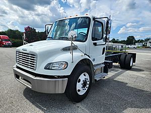 2018 Freightliner M2 106 - Cab & Chassis
