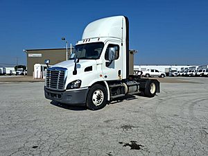 2019 Freightliner Cascadia 113 - Day Cab