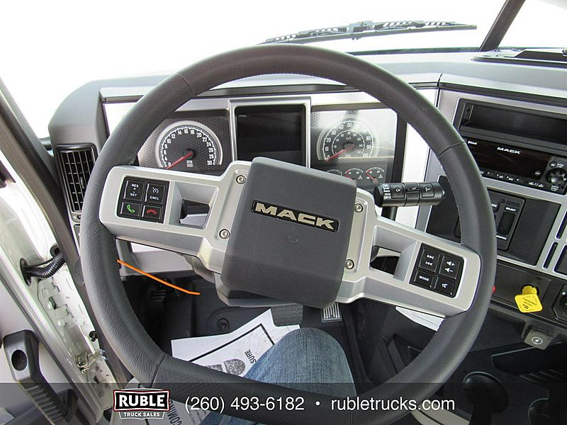 2026 Mack GR64B