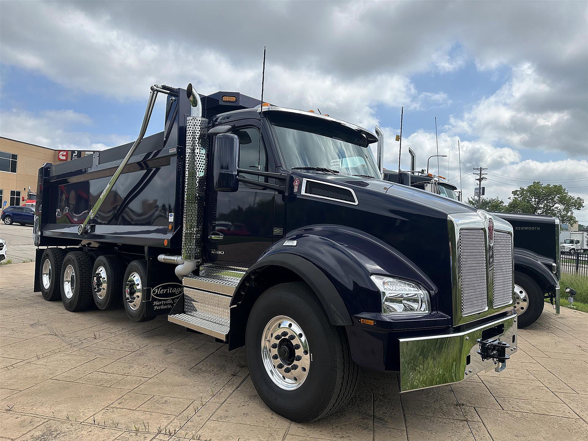 2026-kenworth-t880.2.jpg