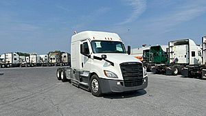 2021 Freightliner Cascadia 126 - Sleeper Truck