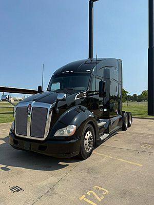 2019 Kenworth T680 - Sleeper Truck
