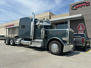 2020 Peterbilt 389 - Sleeper Truck