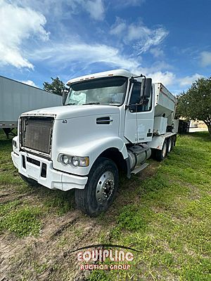 2004 Volvo VHD