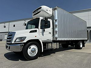 2020 Hino 338 - Box Truck