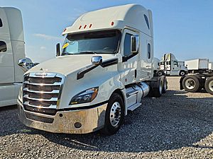 2020 Freightliner Cascadia - Sleeper Truck