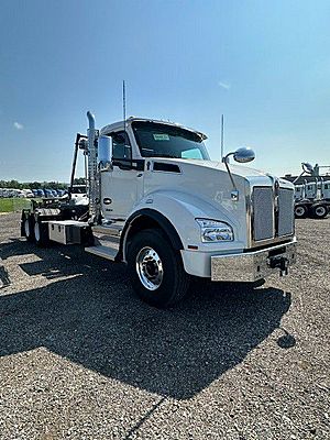 2026 Kenworth T880 - Roll-Off