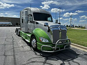 2021 Kenworth T680 - Sleeper Truck