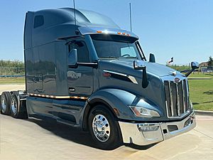 2023 Peterbilt 579 - Sleeper Truck