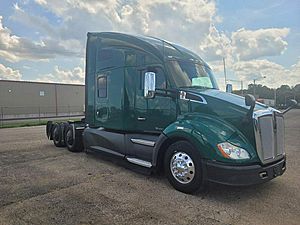 2021 Kenworth T680 - Sleeper Truck