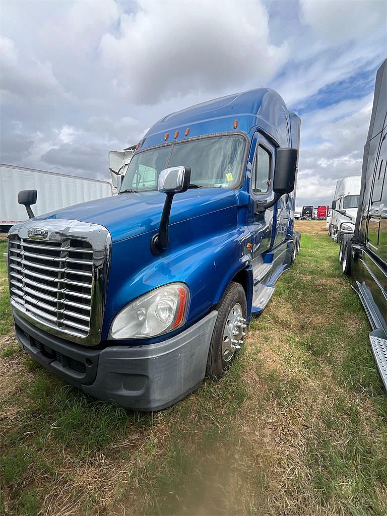 2017 Freightliner Cascadia 125