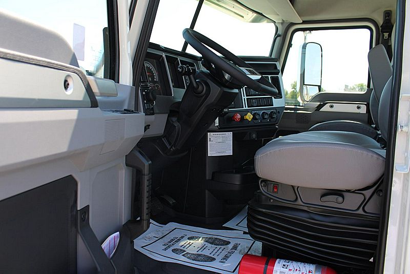 2026 Mack GR64B