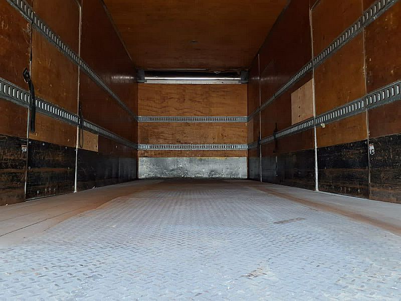 2016 Freightliner M2 106