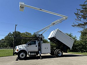 2013 Ford F-750 - Bucket Truck 2013 Ford F-750 - Bucket Truck