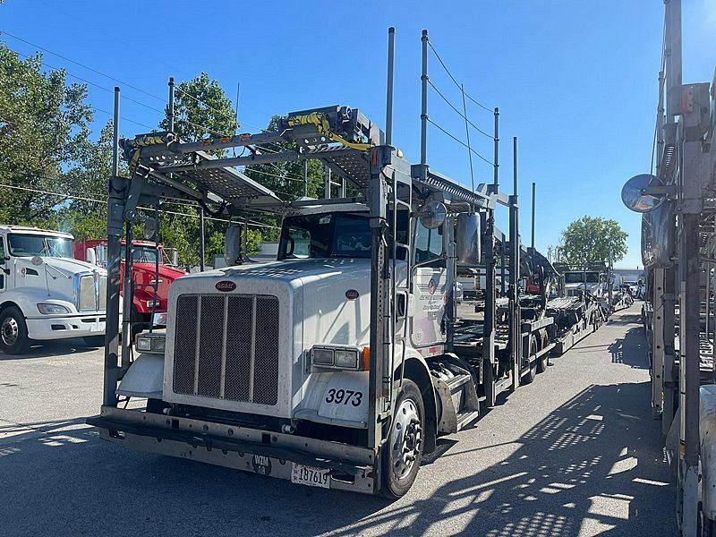 2013 Peterbilt 365