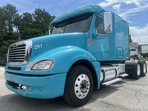 2020 Freightliner Columbia - 120 - Sleeper Truck