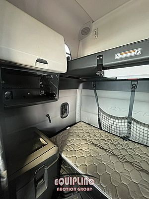 2021 Freightliner CASCADIA