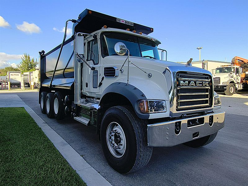 2026 Mack GR64F