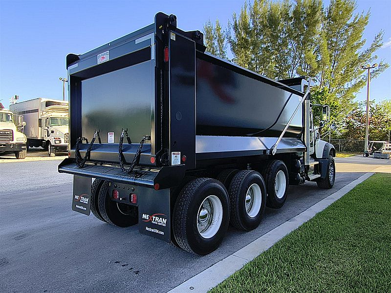 2026 Mack GR64F