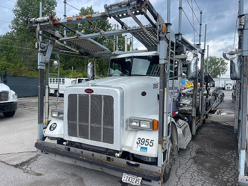 2013 Peterbilt 365