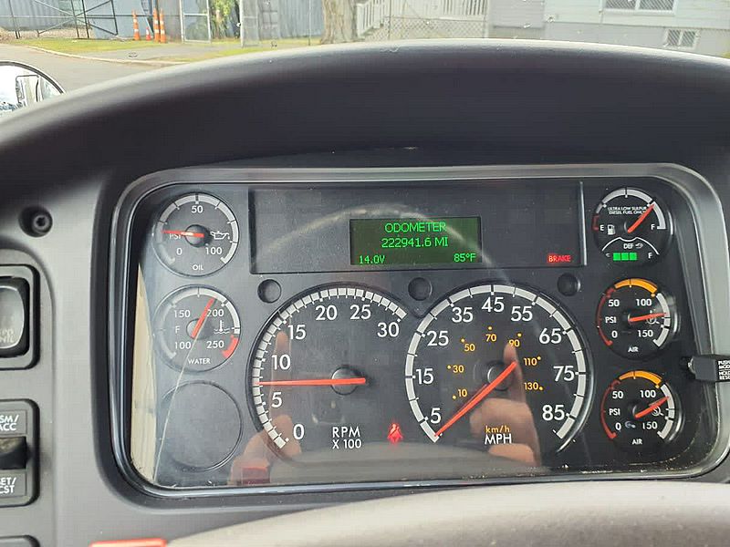 2019 Freightliner M2 106