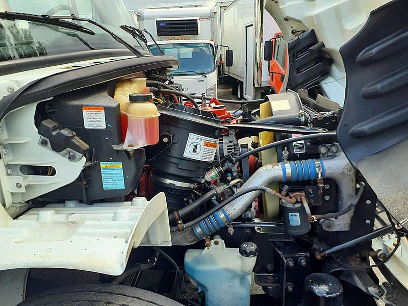 2019 Freightliner M2 106