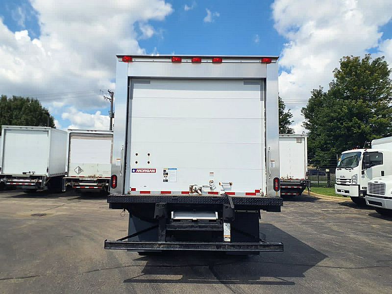2019 Isuzu NRR