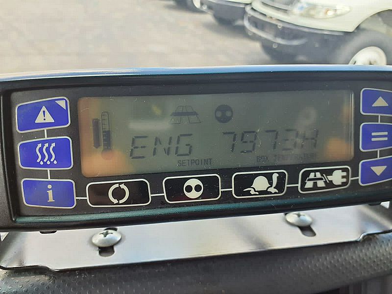 2019 Isuzu NRR