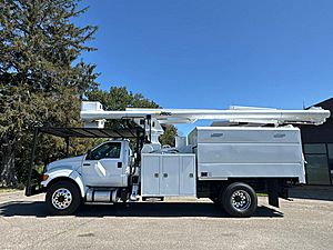 2013 Ford F-750 - Bucket Truck 2013 Ford F-750 - Bucket Truck