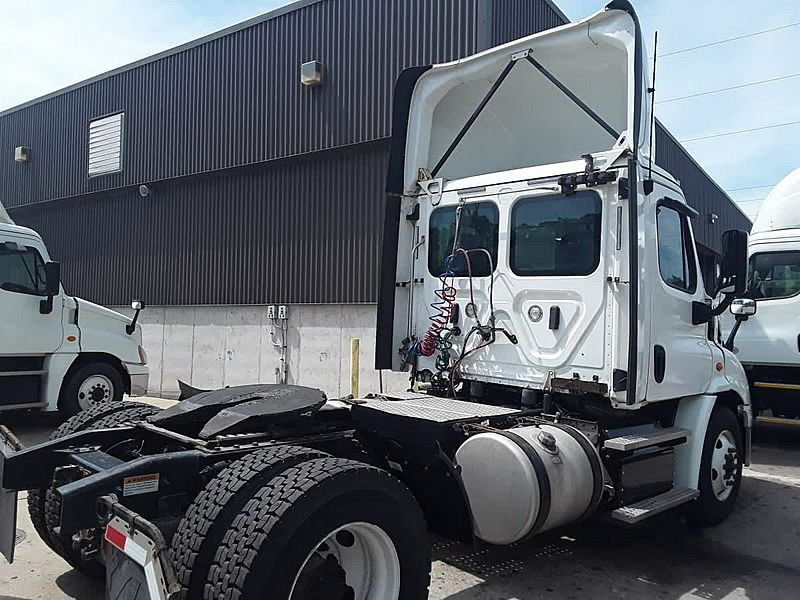 2018 Freightliner CASCADIA 113