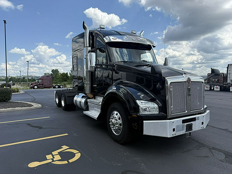 2022 Kenworth T880 For Sale | 76