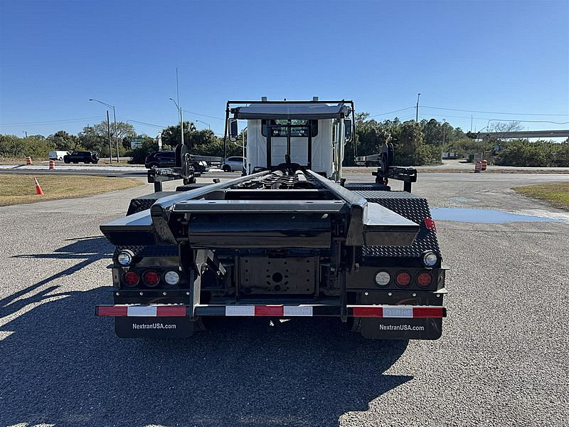 2027 Mack GR64B