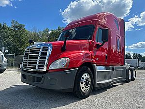 2018 Freightliner  - Sleeper Truck