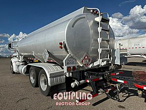 2011 Peterbilt 384