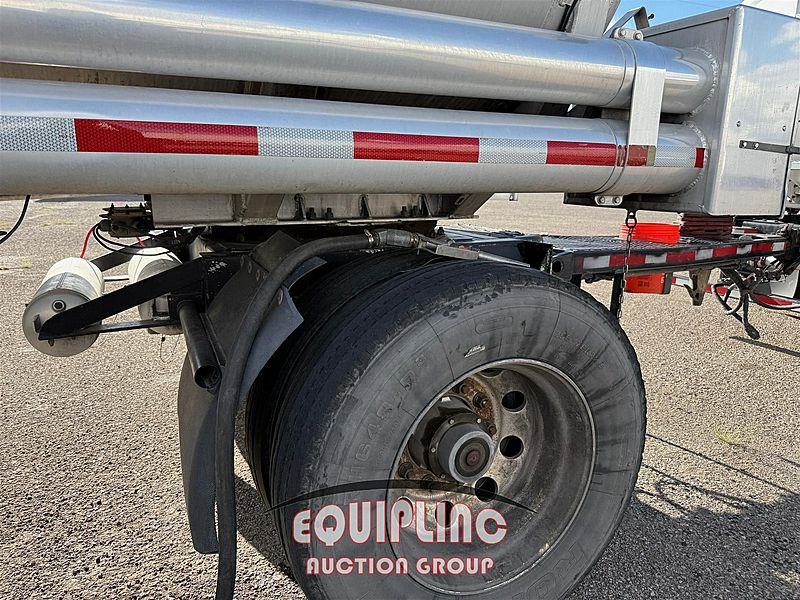 2011 Peterbilt 384