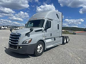 2023 Freightliner Cascadia126 - Sleeper Truck