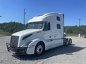 2023 Volvo VNL860 - Sleeper Truck