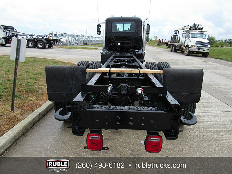 2026 Mack GR64B