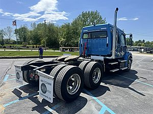 2023 Freightliner M2 112