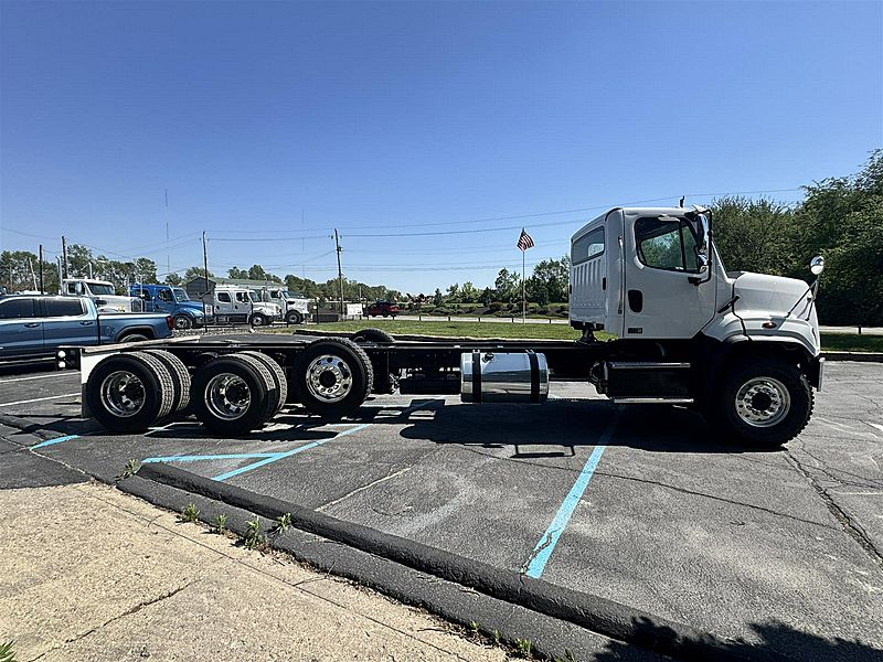 2016 Freightliner 108SD
