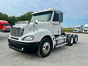 2006 Freightliner C120 - Daycab