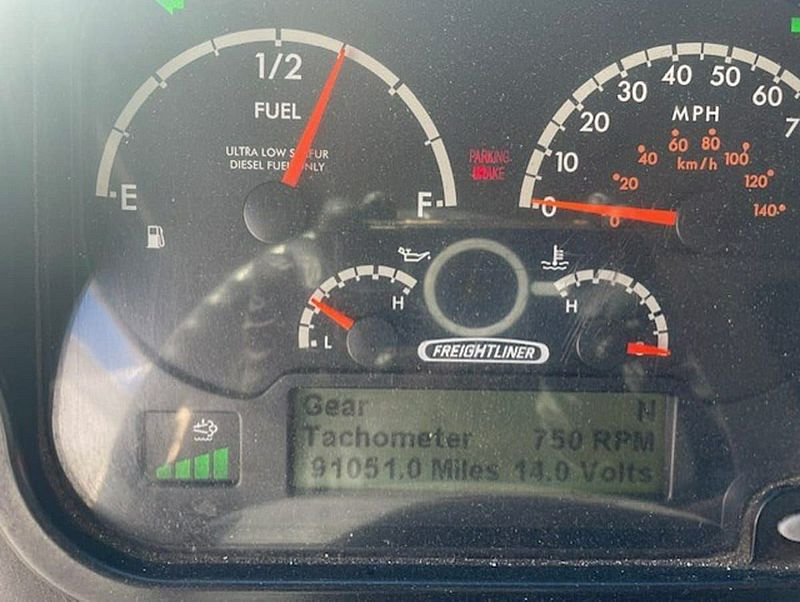 2017 Freightliner MT55